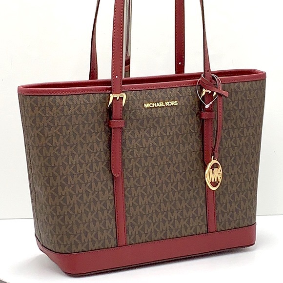 MICHAEL KORS LOGO SHOULDER
TOTE DARK CHERRY COLOR 14.75"W X
10"H × 5.5"D - Picture 5 of 16